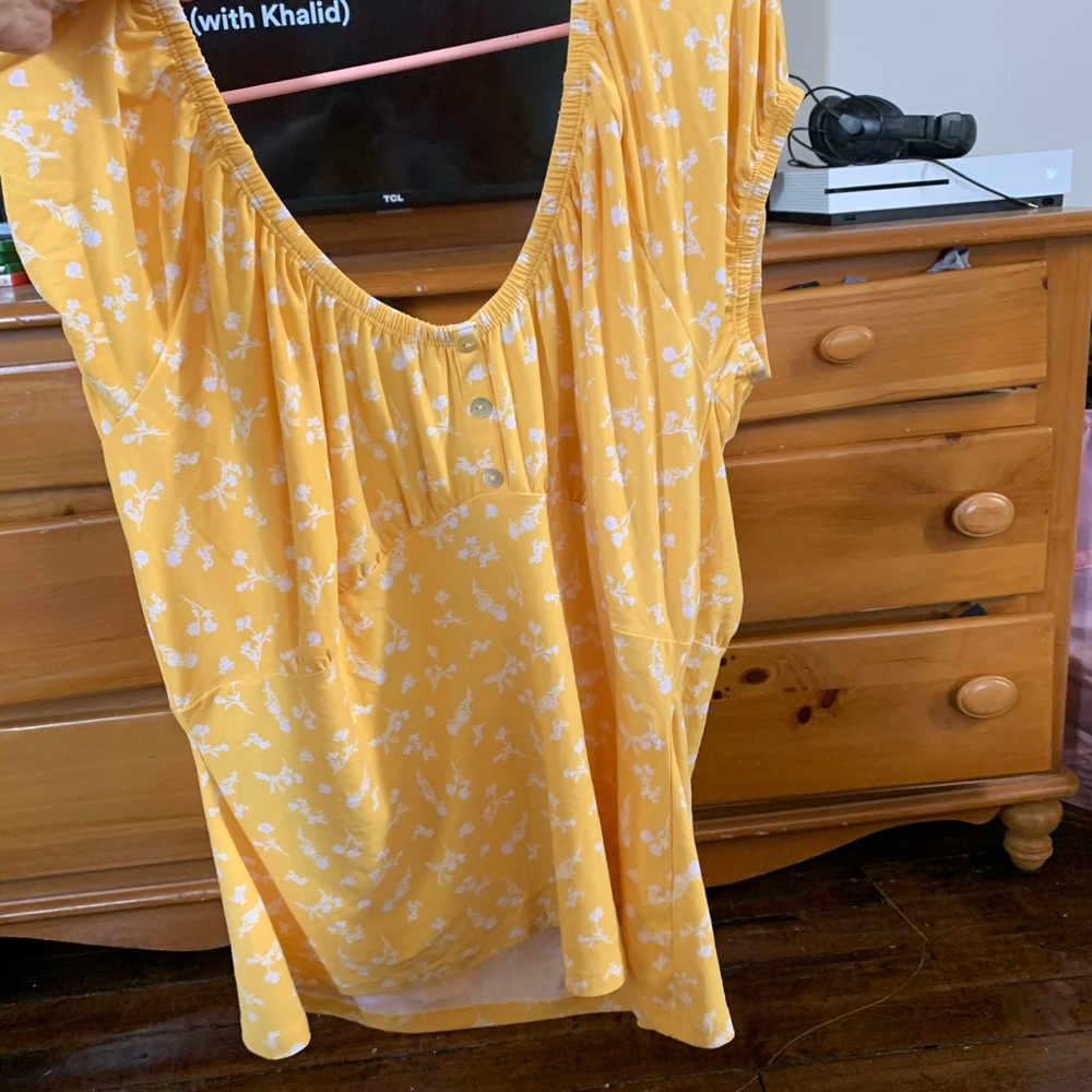 Cute over the shoulder top!